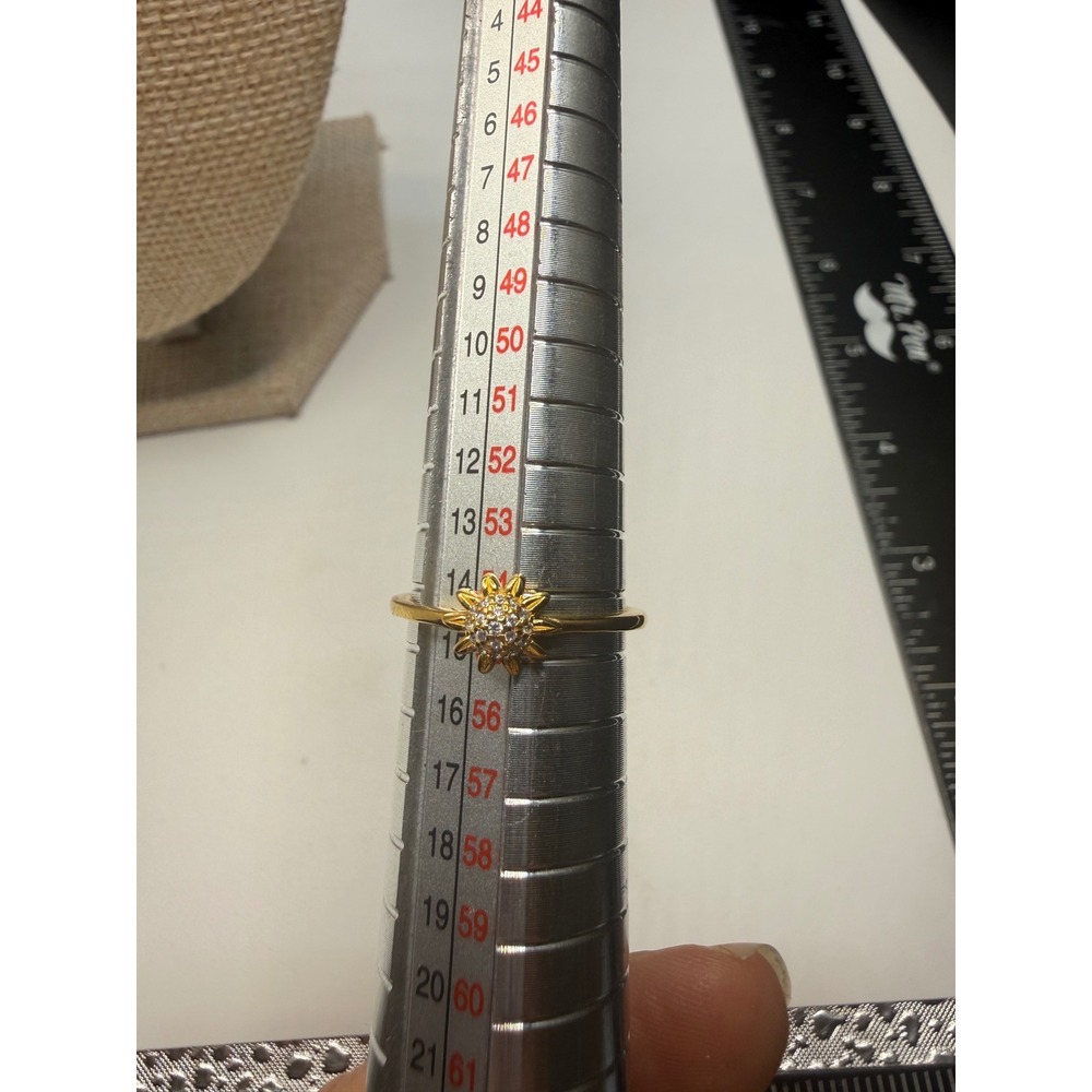 J.Crew Gold‎ Tone Sunburst Crystal Accent Ring Size 7 Celestial Jewelry